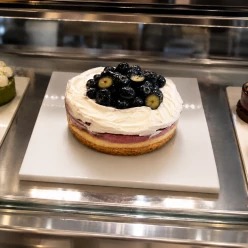 Tarta z czarnej porzeczki, cytryny i sernika